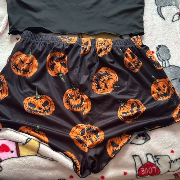 Pumpkin Print Black and Orange Pajama Set - Picture 5 of 6